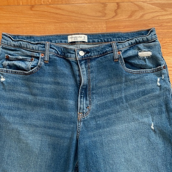 Abercrombie‎ & Fitch High Rise Mom Jean Blue Distressed Destroyed Denim 18R A3 - Picture 2 of 6